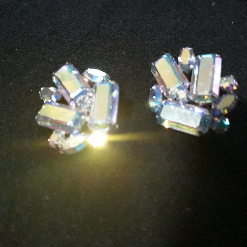 Earings